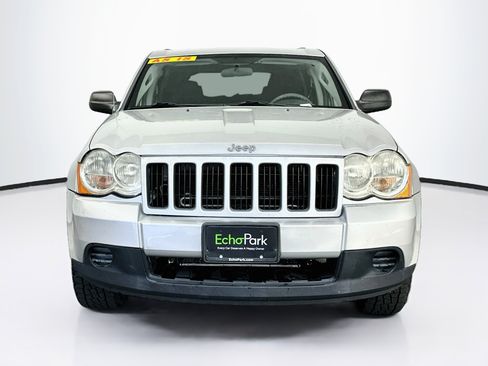 Used 2008 Jeep Grand Cherokee Laredo AWD/4WD image 2