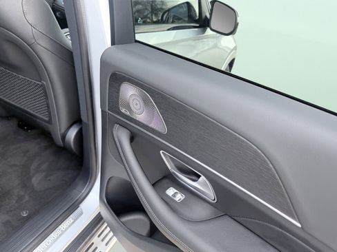 Used 2025 Mercedes-Benz GLE 450e 4MATIC w/ AMG Line Exterior image 22