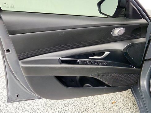 Used 2024 Hyundai Elantra SEL FWD image 10