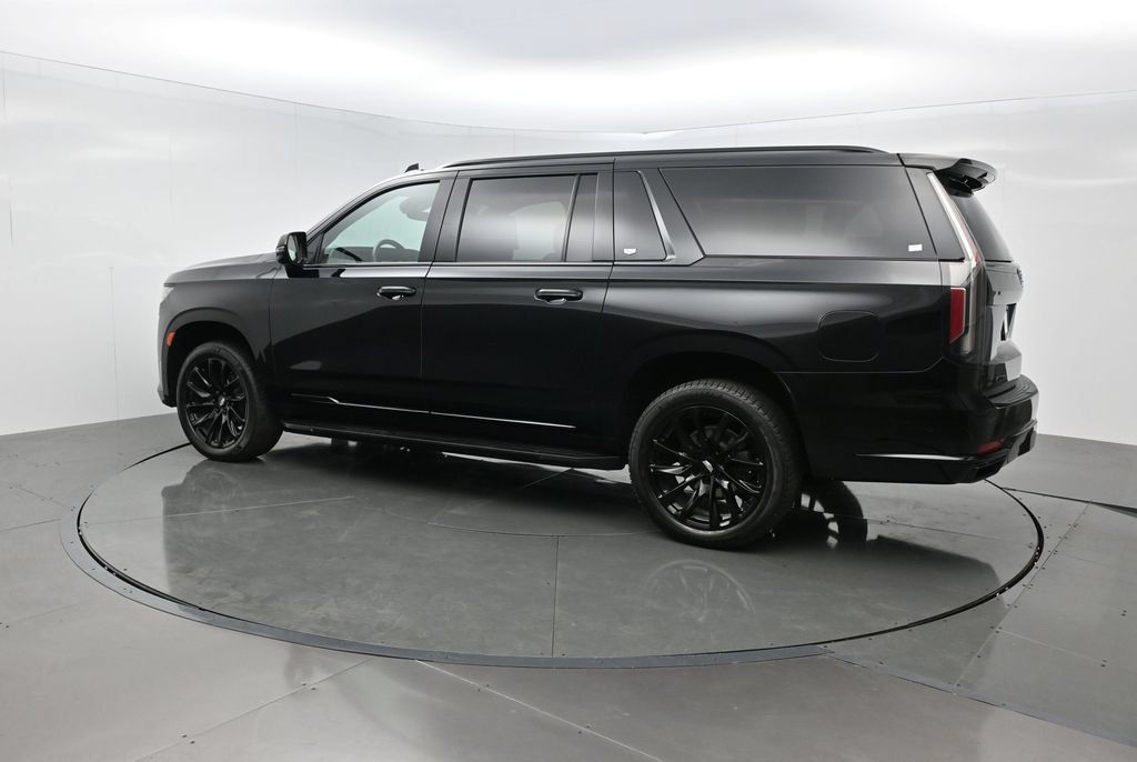 Certified 2023 Cadillac Escalade ESV Sport Platinum w/ LPO, ONYX Package AWD/4WD image 3