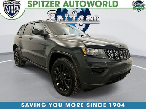 Used 2018 Jeep Grand Cherokee Altitude AWD/4WD image 1