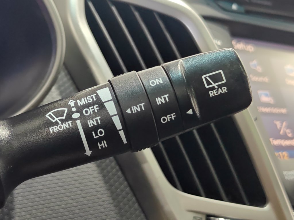 Used 2016 Hyundai Veloster w/ Option Group 02 FWD image 32