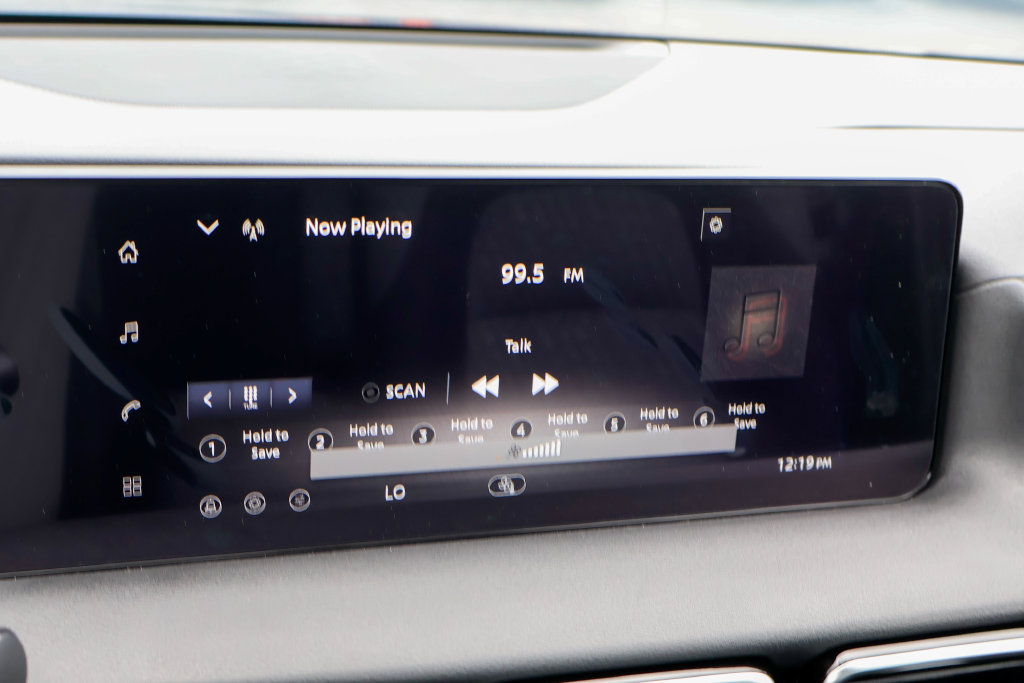 New 2027 Nissan Sentra SV w/ Floor Mat Package FWD image 3