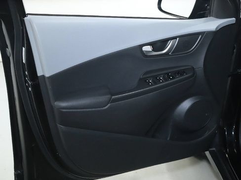 Used 2020 Hyundai Kona Limited AWD/4WD image 15