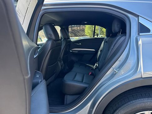 Used 2023 Cadillac XT4 Premium Luxury image 29