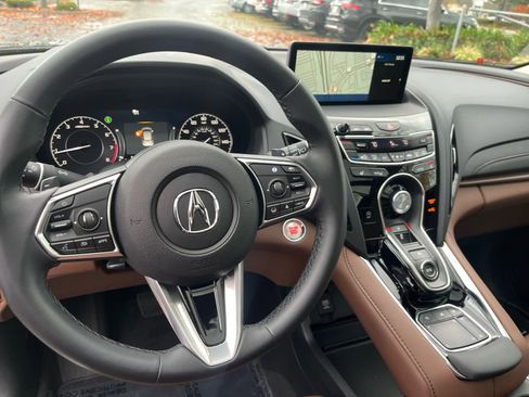 Used 2025 Acura RDX SH-AWD w/ Technology Package image 24