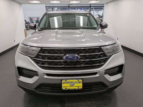 Used 2022 Ford Explorer XLT w/ Class IV Trailer Tow Package image 2