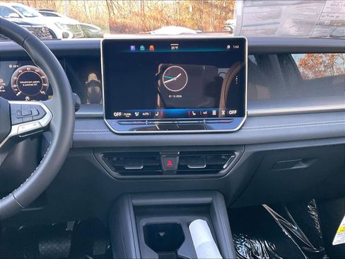 New 2026 Volkswagen Tiguan SE image 13