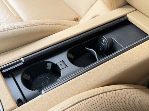 Used 2023 Porsche Panamera 4 Platinum Edition image 49