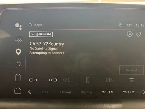 Used 2024 GMC Yukon AT4 w/ Technology Package AWD/4WD image 32