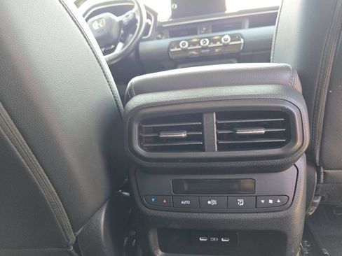 Used 2024 Honda Pilot EX-L image 25