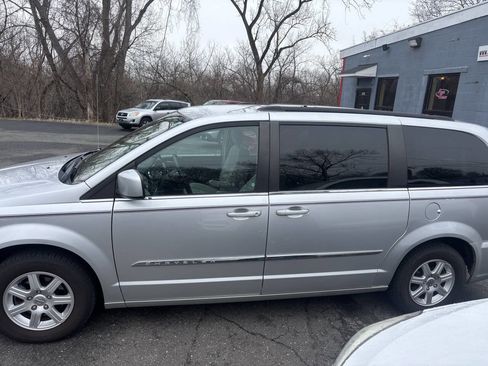 Used 2012 Chrysler Town & Country Touring w/ Entertainment Group #1 image 3