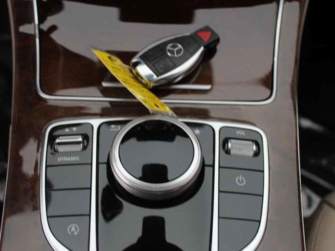 Used 2017 Mercedes-Benz C 300 Sedan image 22