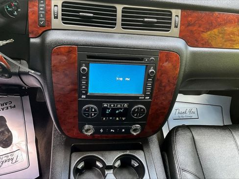 Used 2009 Chevrolet Tahoe LT AWD/4WD image 9