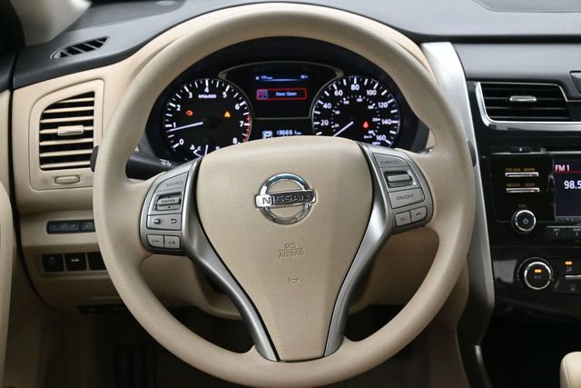 Used 2014 Nissan Altima 2.5 S w/ Sport Value Package FWD image 22