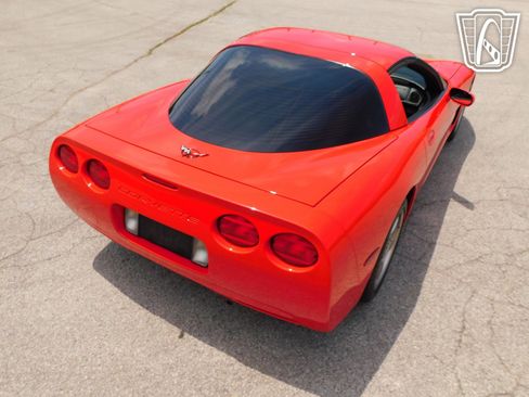 Used 1999 Chevrolet Corvette Coupe w/ Roof Pkg image 23