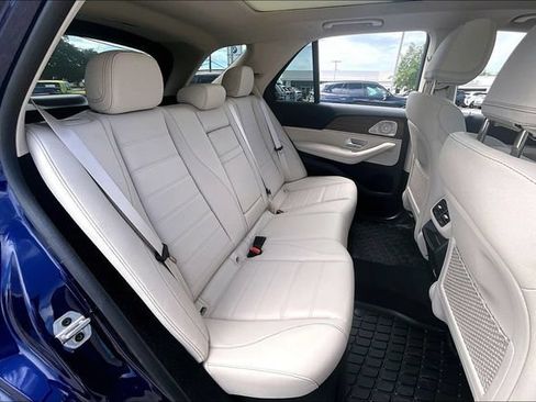 Used 2025 Mercedes-Benz GLE 350 4MATIC image 24
