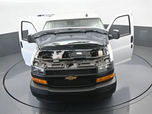 New 2025 Chevrolet Express 3500 Extended w/ Driver Convenience Package image 64