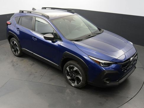 Certified 2025 Subaru Crosstrek 2.5i Limited w/ Crosstrek Mirror Package image 47