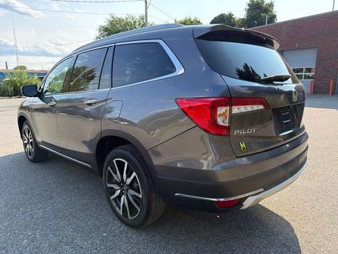 Used 2019 Honda Pilot Touring image 4