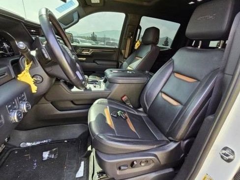 Used 2022 GMC Sierra 1500 AT4 w/ AT4 Preferred Package AWD/4WD image 6