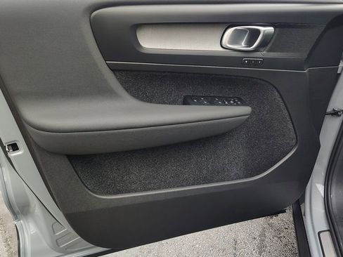 New 2026 Volvo XC40 B5 Plus w/ Climate Package image 8