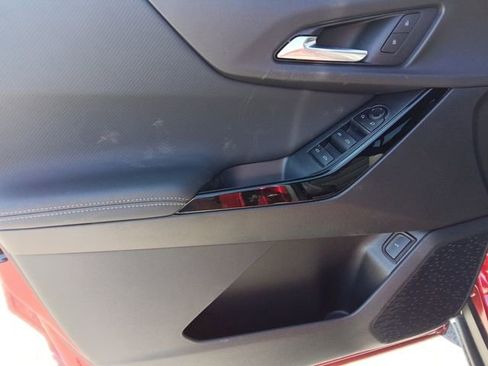 New 2026 Chevrolet Equinox LT w/ Convenience Package II AWD/4WD image 11