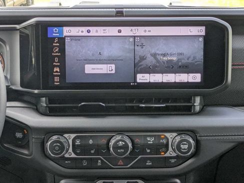 New 2026 Jeep Wrangler Unlimited Rubicon AWD/4WD image 18