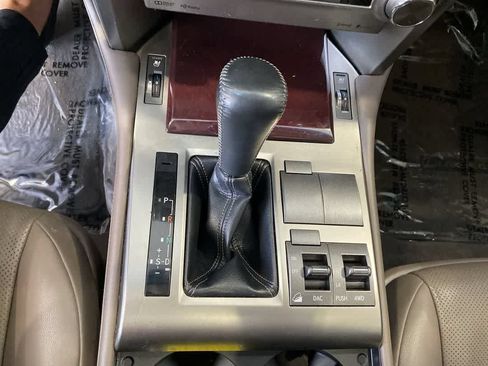 Used 2019 Lexus GX 460 Premium AWD/4WD image 23