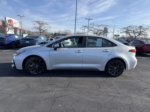 Used 2023 Toyota Corolla SE image 5