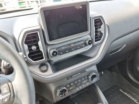 Used 2024 Ford Bronco Sport Outer Banks w/ Tech Package AWD/4WD image 20