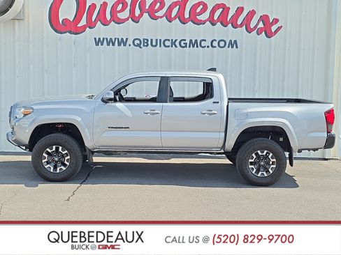 Used 2021 Toyota Tacoma SR5 RWD image 4