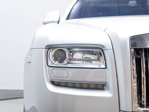 Used 2012 Rolls-Royce Ghost RWD image 64