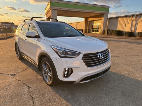 Used 2019 Hyundai Santa Fe XL image 1