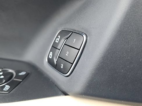 Used 2023 Ford Expedition Platinum RWD image 28