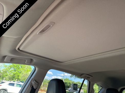Used 2013 Toyota RAV4 Limited AWD/4WD image 18