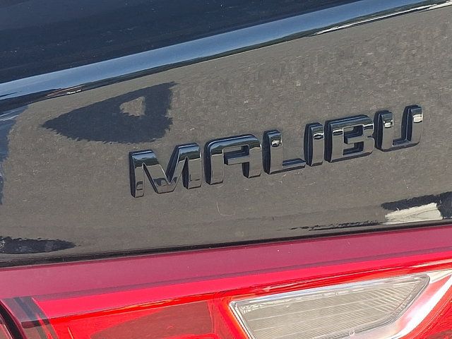 Used 2022 Chevrolet Malibu RS FWD image 9