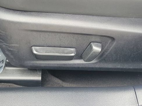 Used 2023 Lexus IS 300 w/ Comfort Package RWD image 18