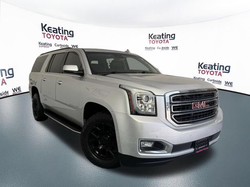 Used 2020 GMC Yukon XL SLT AWD/4WD image 3