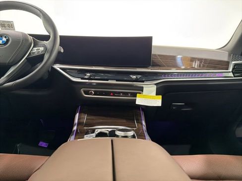 Used 2026 BMW X5 xDrive40i w/ Climate Comfort Package AWD/4WD image 35