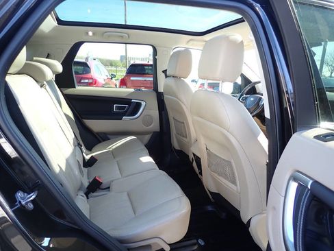 Used 2017 Land Rover Discovery Sport HSE AWD/4WD image 11