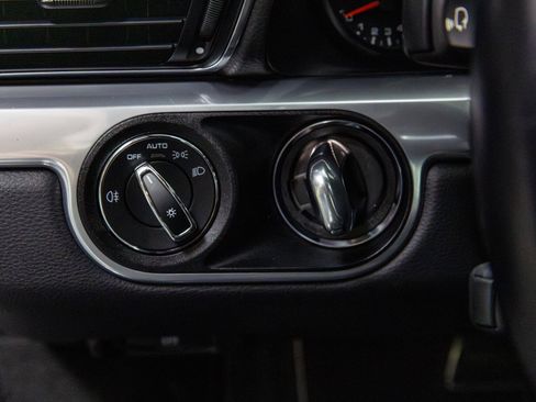 Used 2018 Porsche 911 Carrera S w/ Sport Package image 45