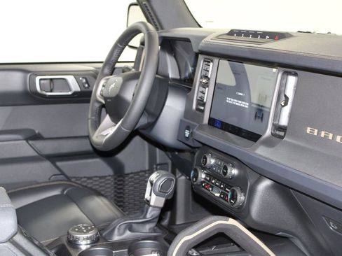 New 2025 Ford Bronco Badlands w/ Sasquatch Package image 29