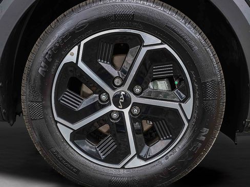 Certified 2025 Kia Niro EX w/ EX Cold Weather Package FWD image 29
