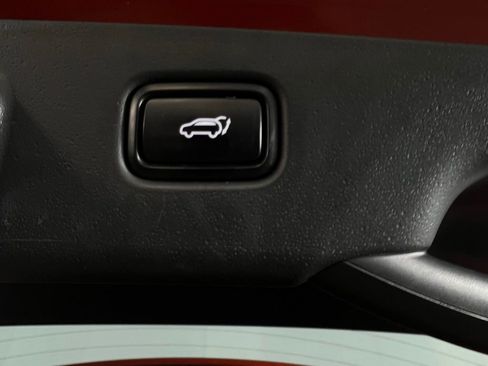 Used 2023 Kia Niro SX image 31