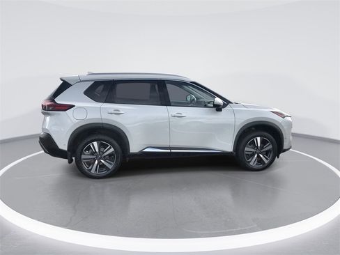 Certified 2023 Nissan Rogue SL w/ SL Premium Package image 9