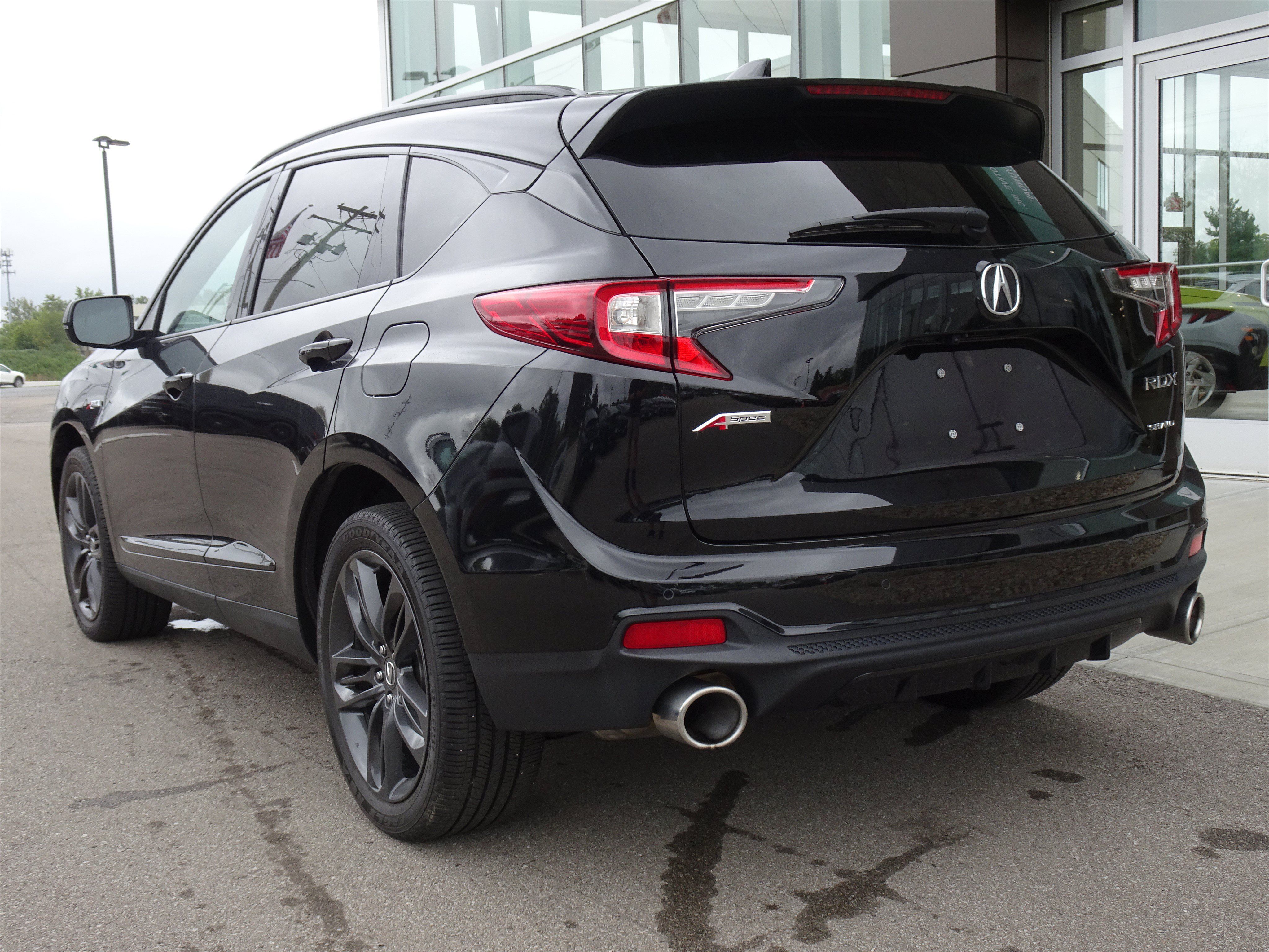 Used 2023 Acura RDX w/ Advance Package AWD/4WD image 3