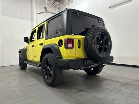 Used 2022 Jeep Wrangler Unlimited Sport AWD/4WD image 13