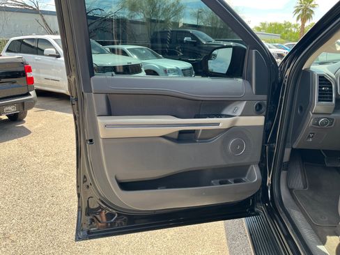 Used 2019 Ford Expedition XLT AWD/4WD image 13