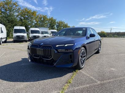 New 2026 BMW 740i xDrive w/ Premium Package